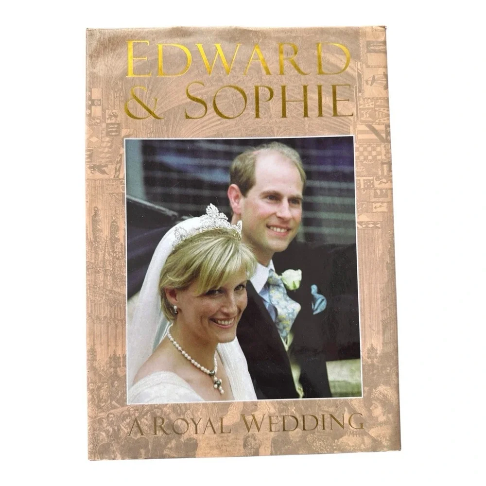 Edward & Sophie: A Royal Wedding‎ Hardcover By Parkinson Judy